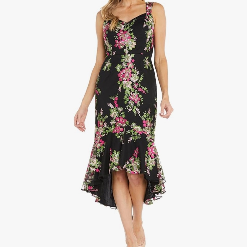 R&M Richards Black Floral Embroidered Dress – Size 18 – NW